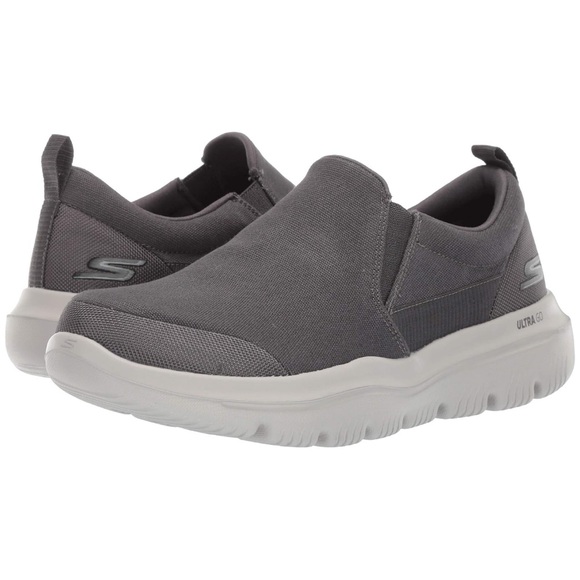 NWT Sketchers Go Walk Evolution Ultra in Charcoal Gray Men’s Shoes - Picture 1 of 10